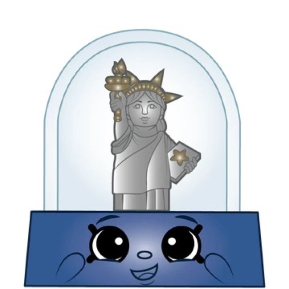 Ultra-Rare! Limited Edition Shopkin Tiny NYC snowglobe shopkins - Picture 5 of 5